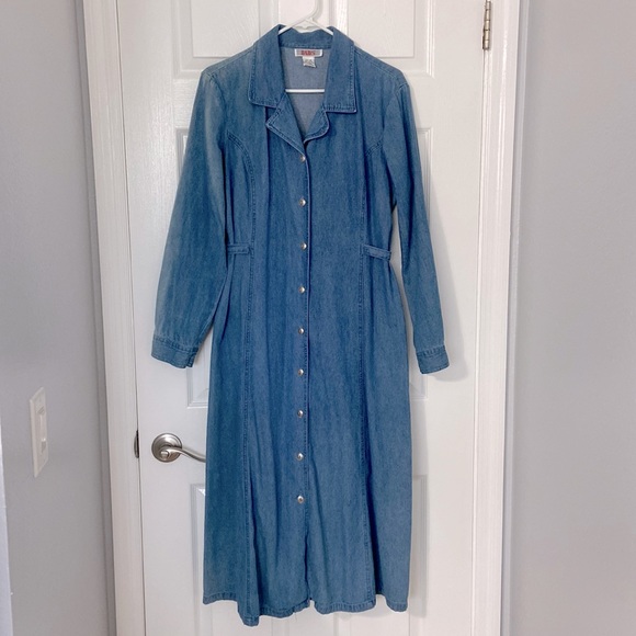 FADS Dresses & Skirts - Vintage FADS denim duster dress